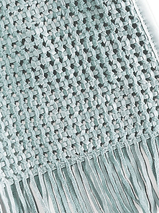 Woven nappa mesh scarf